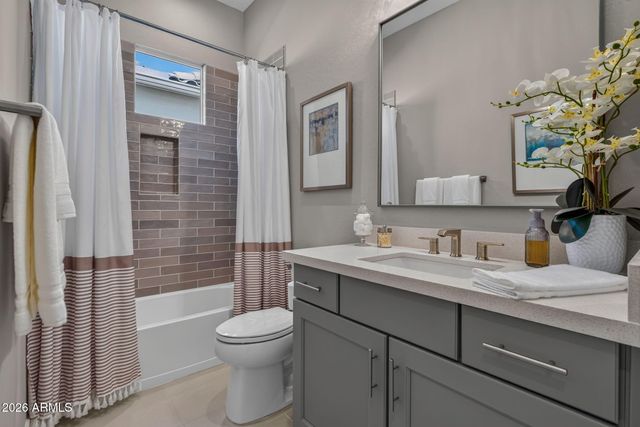17482 W CRAWFORDSVILLE Drive, Surprise, AZ 85388
