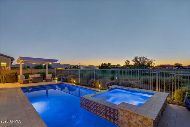 17482 W CRAWFORDSVILLE Drive, Surprise, AZ 85388