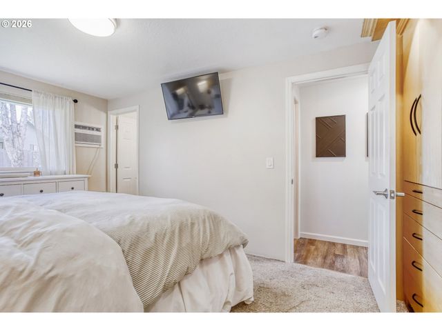 1875 Se HALE Dr, Gresham, OR 97080