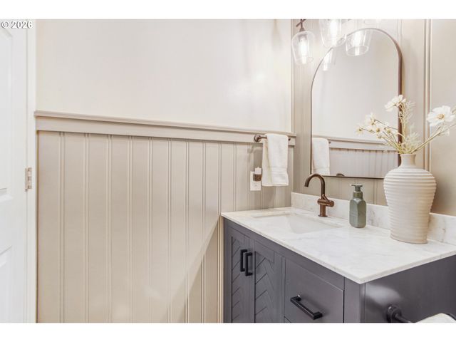 1875 Se HALE Dr, Gresham, OR 97080