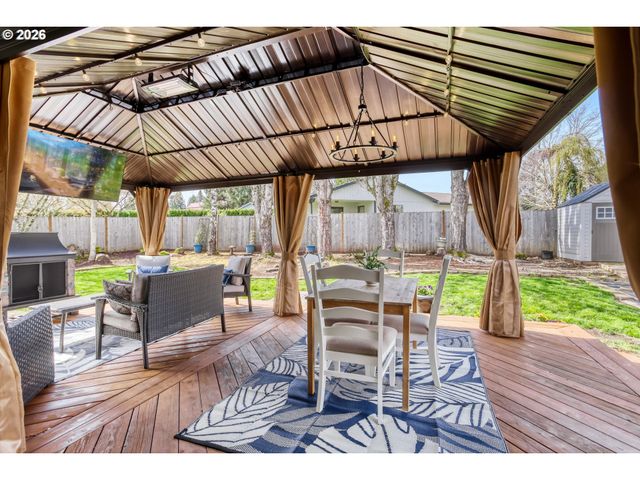 1875 Se HALE Dr, Gresham, OR 97080