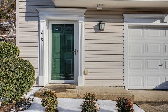 7277 Charlotte Pike Unit 213, Nashville, TN 37209