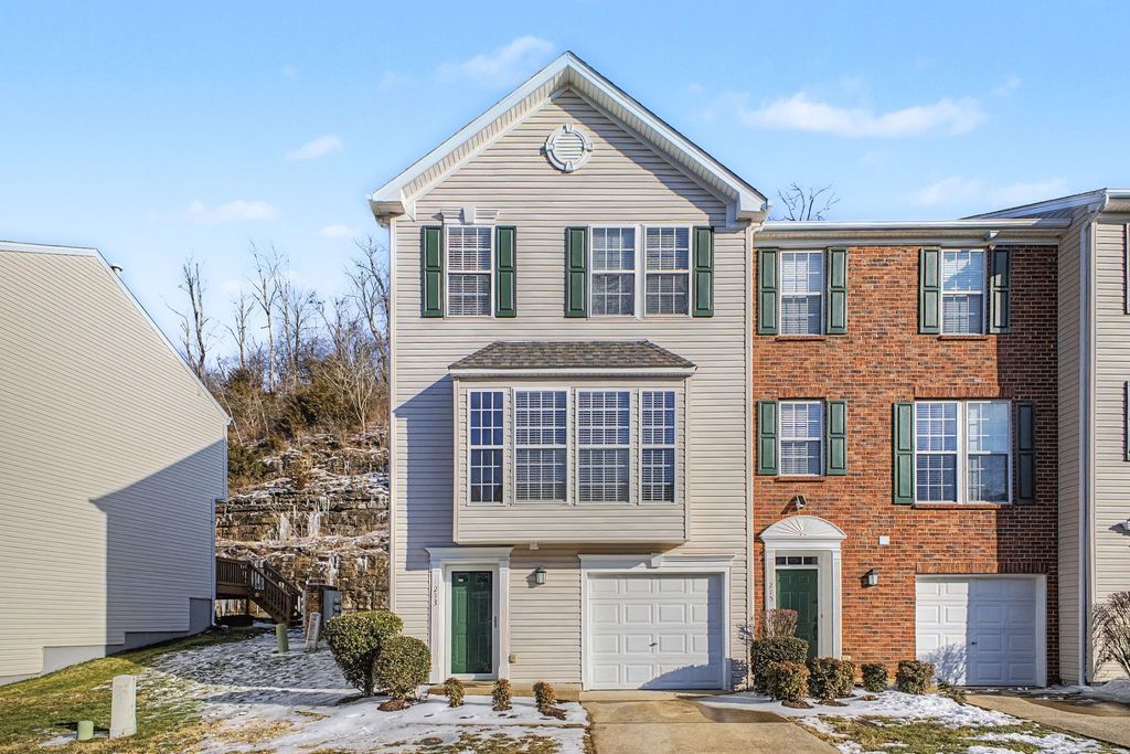 7277 Charlotte Pike Unit 213, Nashville, TN 37209