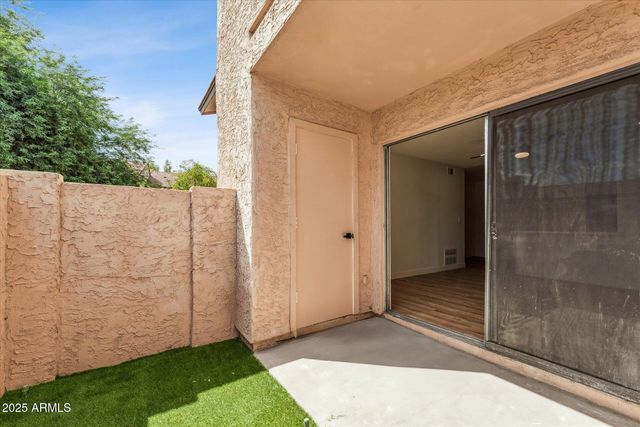 1942 S EMERSON -- 107, Mesa, AZ 85210