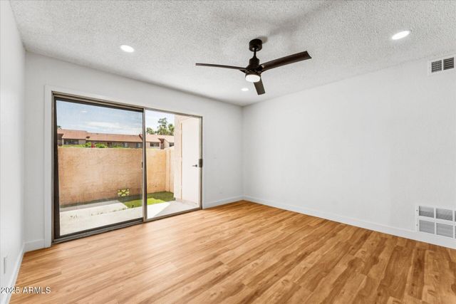 1942 S EMERSON -- 107, Mesa, AZ 85210