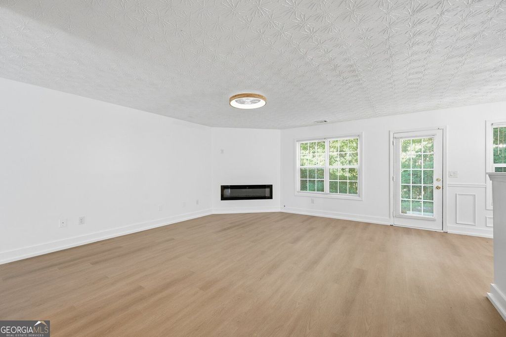 537 Shadow Valley Court, Lithonia, GA 30058 — photo 5