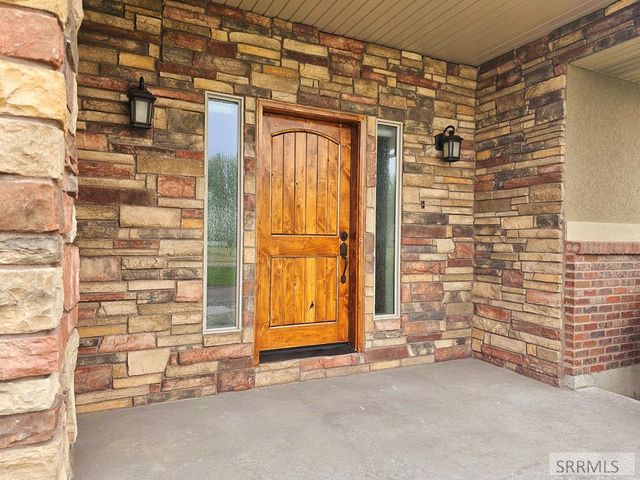 424 N 3846 E, Rigby, ID 83442