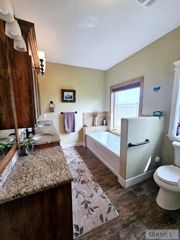 424 N 3846 E, Rigby, ID 83442