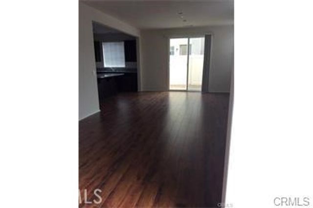 7076 Luminaire Court, Eastvale, CA 92880