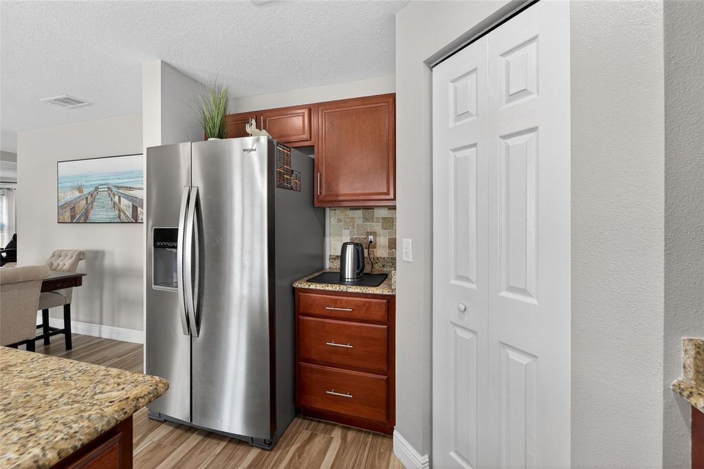 Image 25 of property listing at 5325 SANDY SHELL DRIVE, Apollo Beach, FL 33572