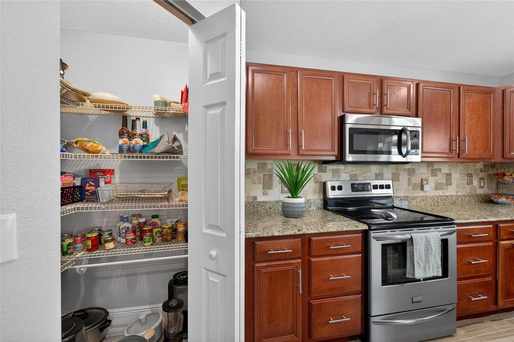 Image 26 of property listing at 5325 SANDY SHELL DRIVE, Apollo Beach, FL 33572