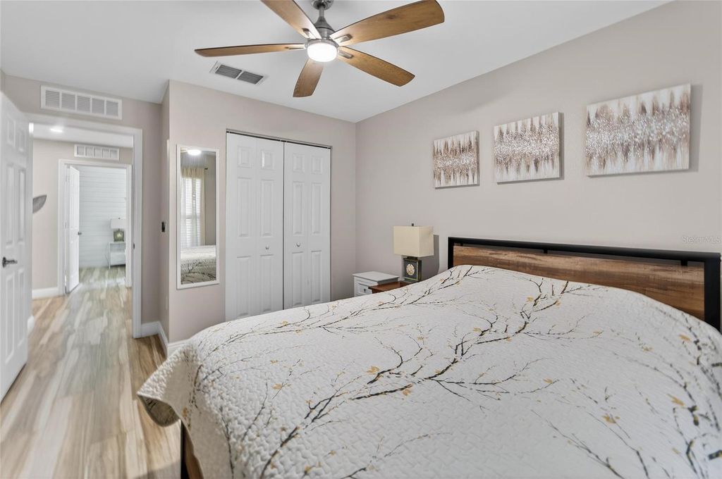 Image 36 of property listing at 5325 SANDY SHELL DRIVE, Apollo Beach, FL 33572