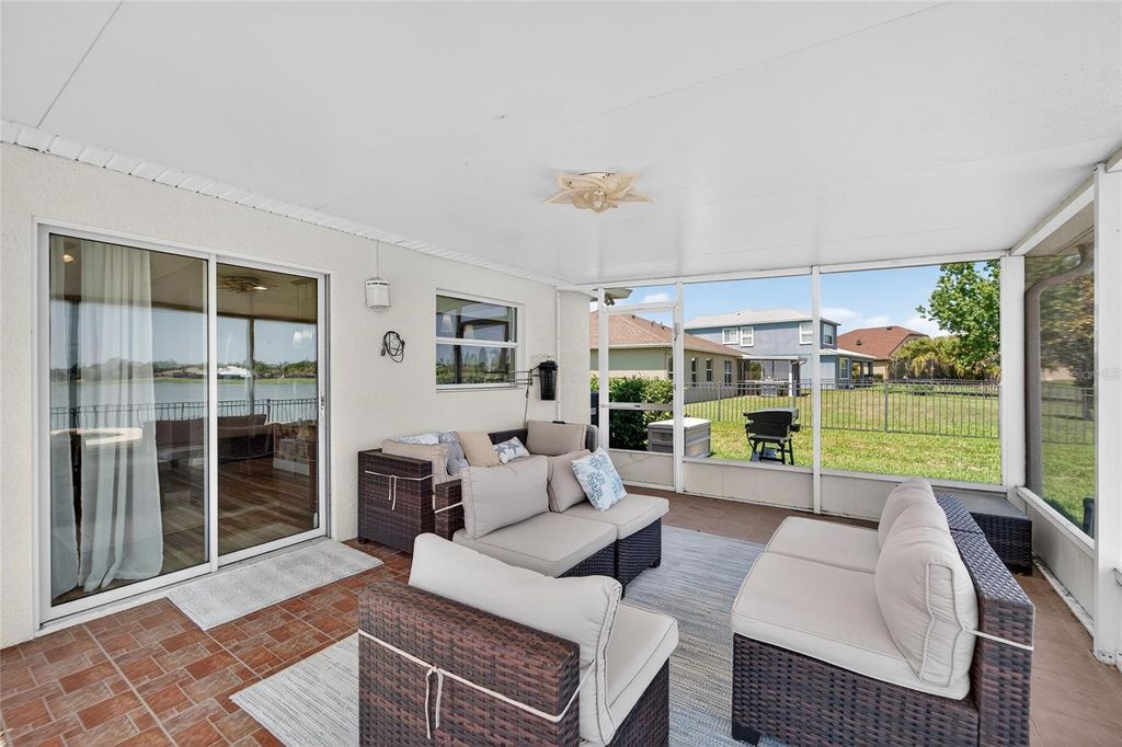 Image 46 of property listing at 5325 SANDY SHELL DRIVE, Apollo Beach, FL 33572