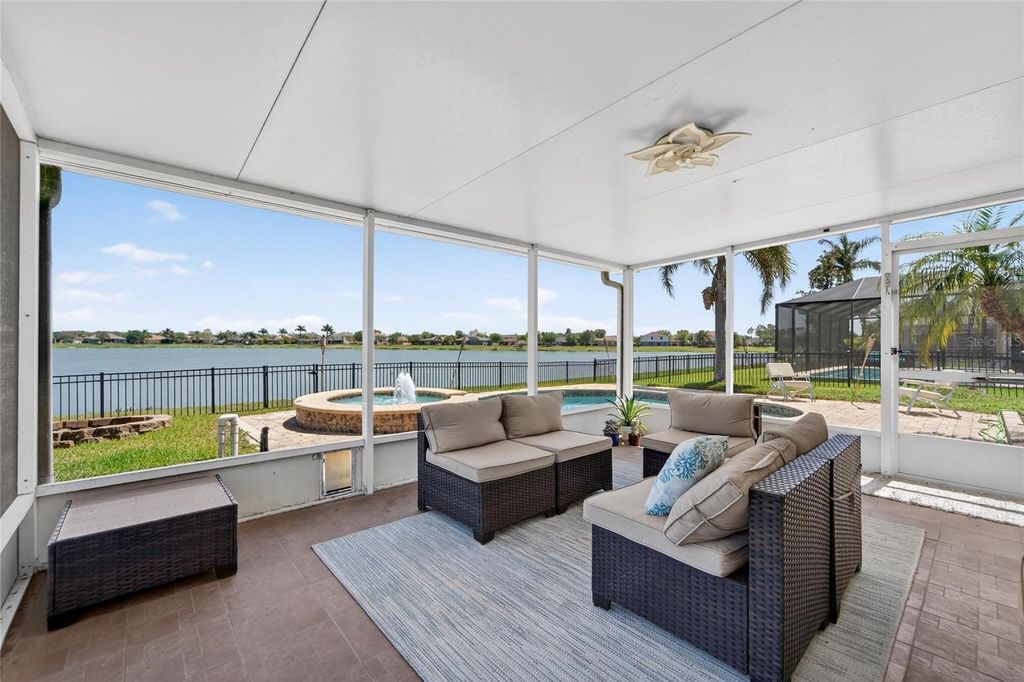 Image 47 of property listing at 5325 SANDY SHELL DRIVE, Apollo Beach, FL 33572