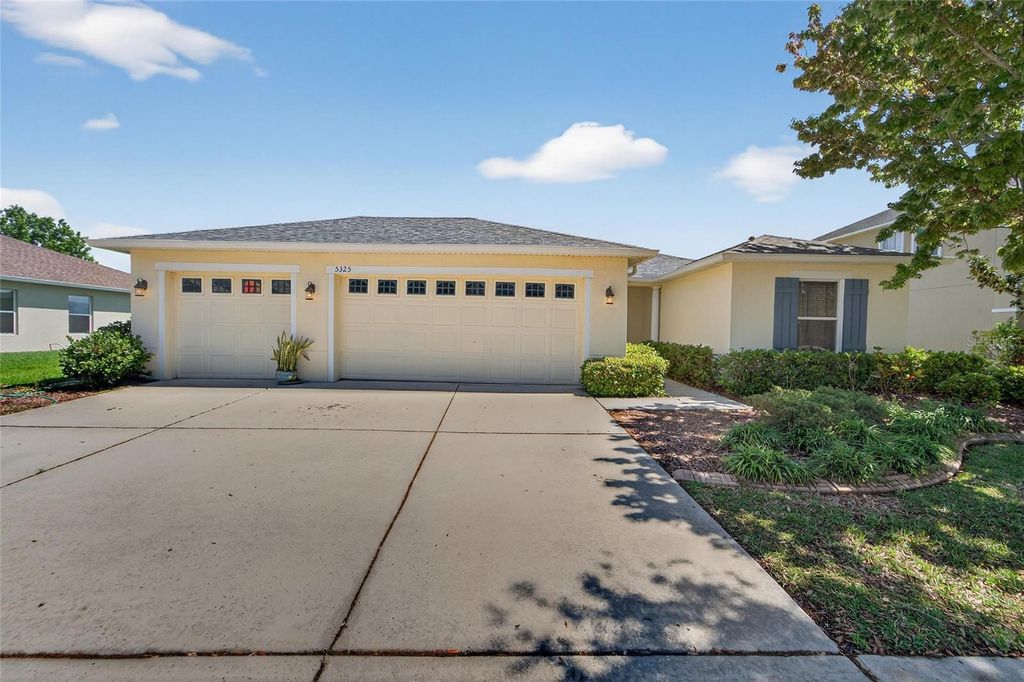 Image 7 of property listing at 5325 SANDY SHELL DRIVE, Apollo Beach, FL 33572