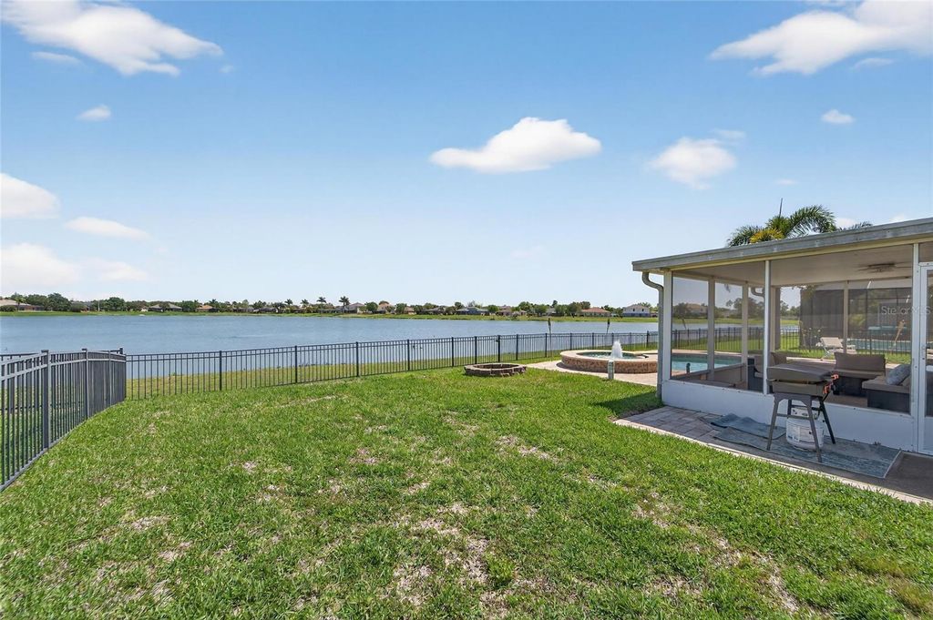 Image 61 of property listing at 5325 SANDY SHELL DRIVE, Apollo Beach, FL 33572