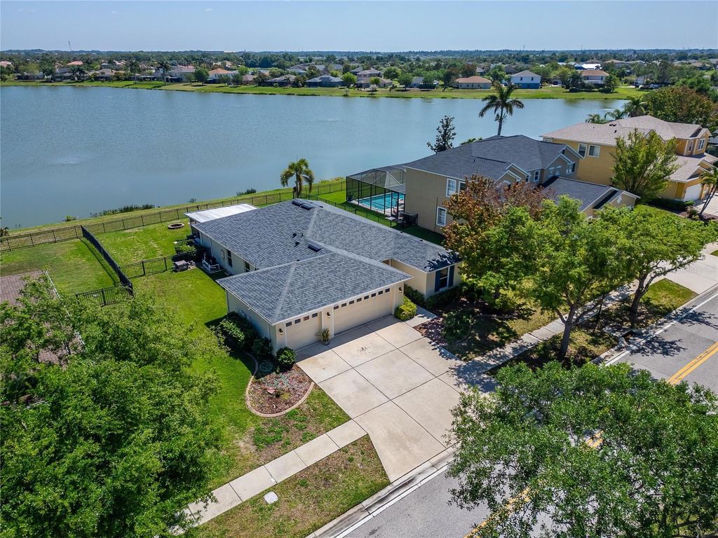 Image 68 of property listing at 5325 SANDY SHELL DRIVE, Apollo Beach, FL 33572