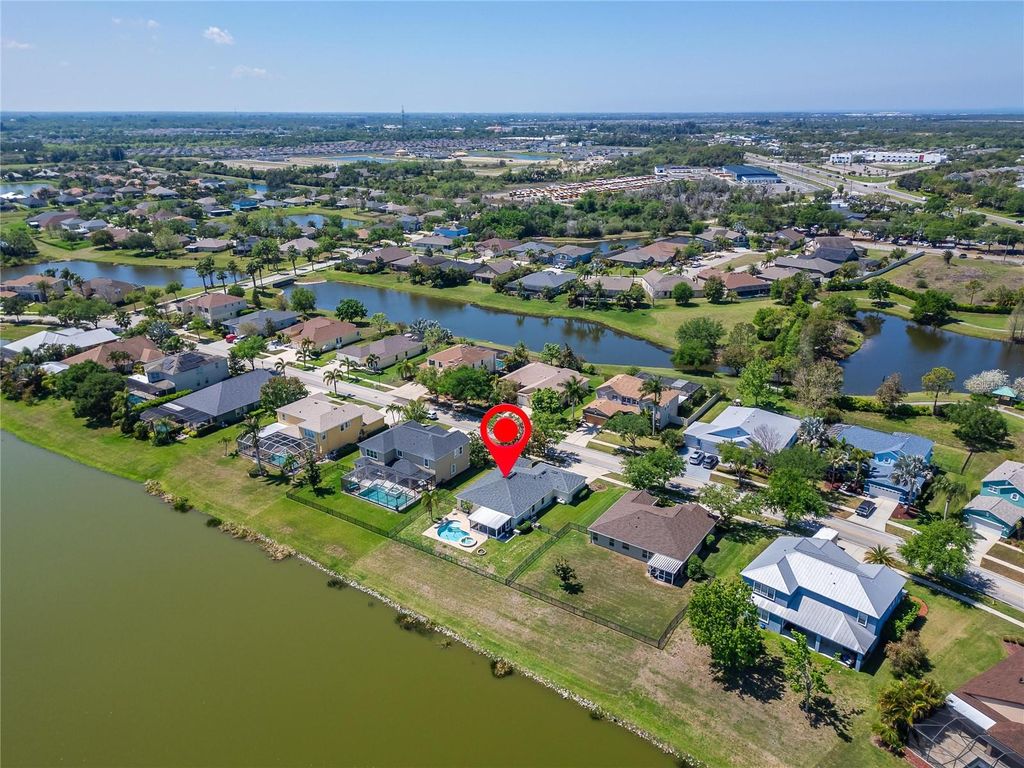 Image 76 of property listing at 5325 SANDY SHELL DRIVE, Apollo Beach, FL 33572