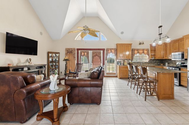 6017 Acton Meadows Court, Granbury, TX 76049