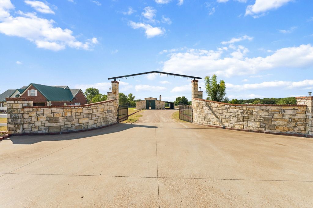 6017 Acton Meadows Court, Granbury, TX 76049