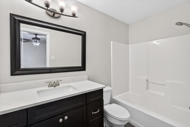 110 Rye Place, Gun Barrel City, TX 75156