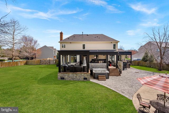 22043 WATER RUN CT, Ashburn, VA 20148