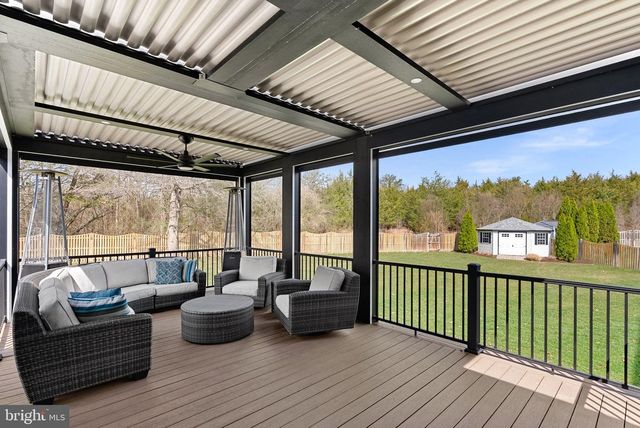 22043 WATER RUN CT, Ashburn, VA 20148