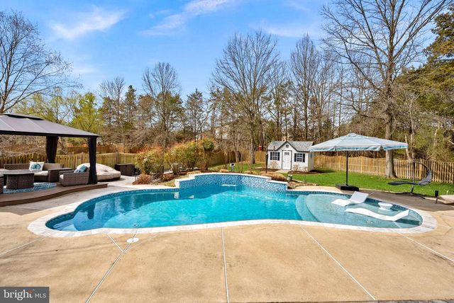 22043 WATER RUN CT, Ashburn, VA 20148