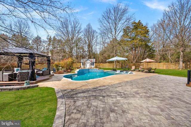 22043 WATER RUN CT, Ashburn, VA 20148