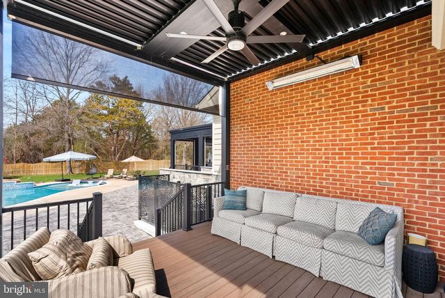 22043 WATER RUN CT, Ashburn, VA 20148