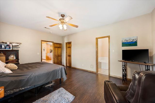 2210 County Road 1076, Celeste, TX 75423
