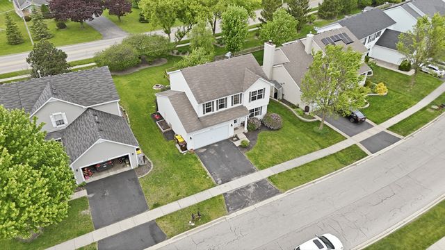 2432 Waterleaf Lane, Woodstock, IL 60098