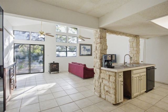 6 Crest Court, Hickory Creek, TX 75065