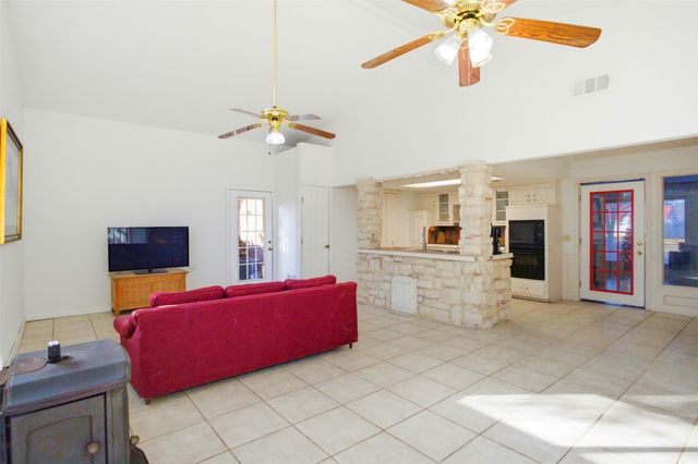 6 Crest Court, Hickory Creek, TX 75065