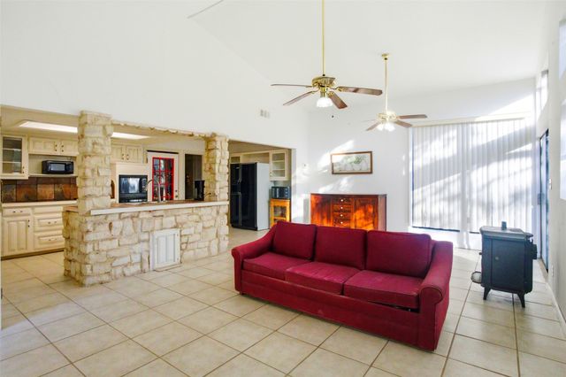 6 Crest Court, Hickory Creek, TX 75065