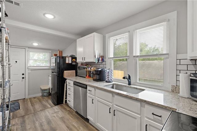 506 N Washington Avenue, Warrensburg, MO 64093