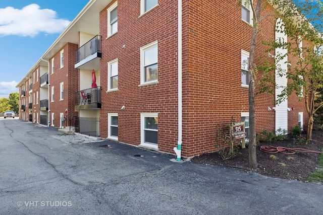 515 N Cass Avenue 2B, Westmont, IL 60559