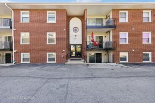 515 N Cass Avenue 2B, Westmont, IL 60559