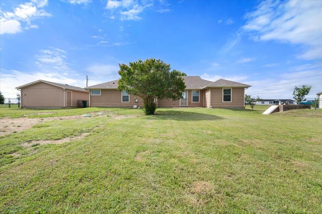 9113 N Monterrey Drive, Alvarado, TX 76009