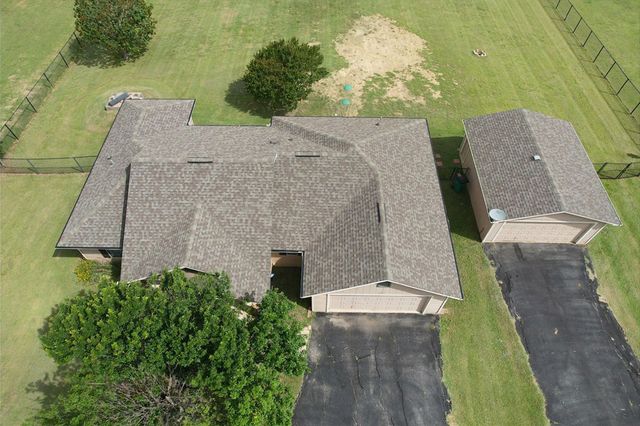9113 N Monterrey Drive, Alvarado, TX 76009