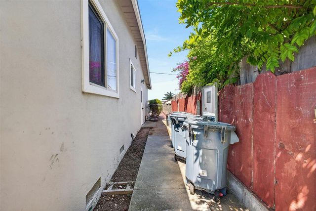 1852 Laguna Street, Seaside, CA 93955