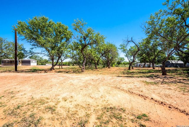 22218 Savannah, Von Ormy, TX 78073