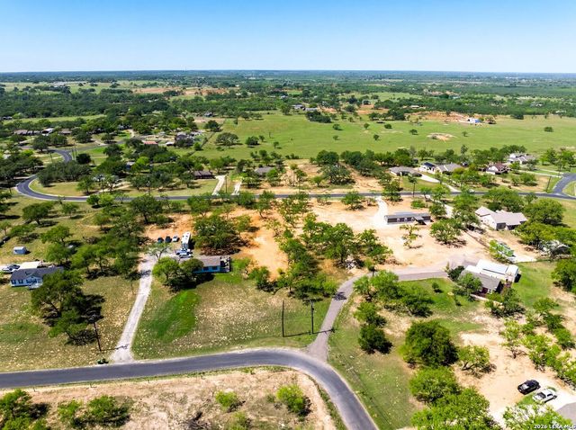 22218 Savannah, Von Ormy, TX 78073