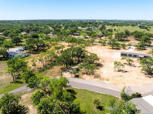 22218 Savannah, Von Ormy, TX 78073