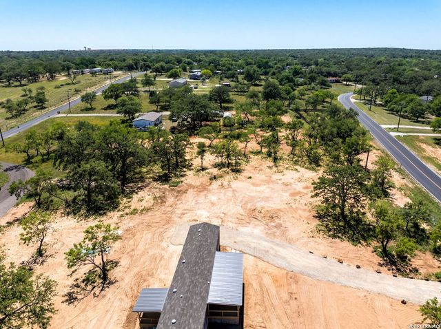 22218 Savannah, Von Ormy, TX 78073