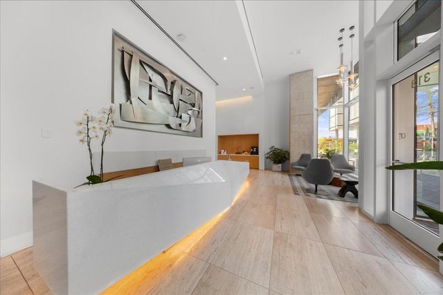 313 W 17th ST 2405, Austin, TX 78701