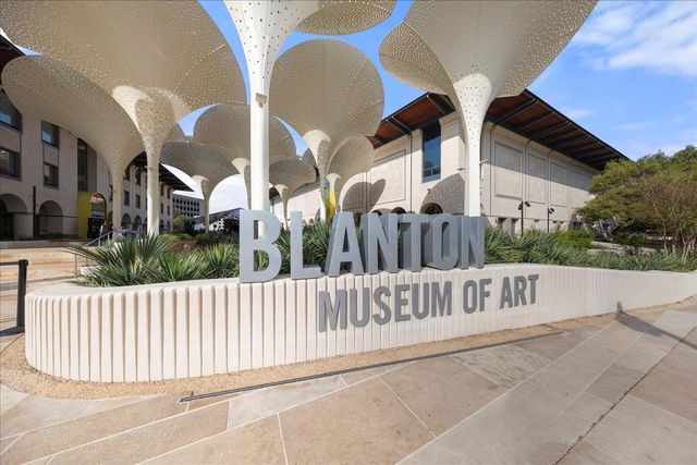 313 W 17th ST 2405, Austin, TX 78701