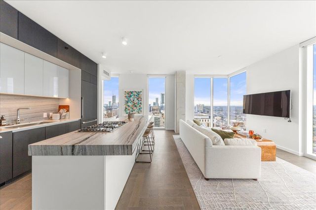 313 W 17th ST 2405, Austin, TX 78701