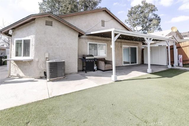 14071 Fenton Lane, Sylmar, CA 91342