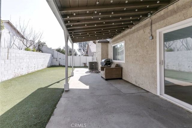 14071 Fenton Lane, Sylmar, CA 91342